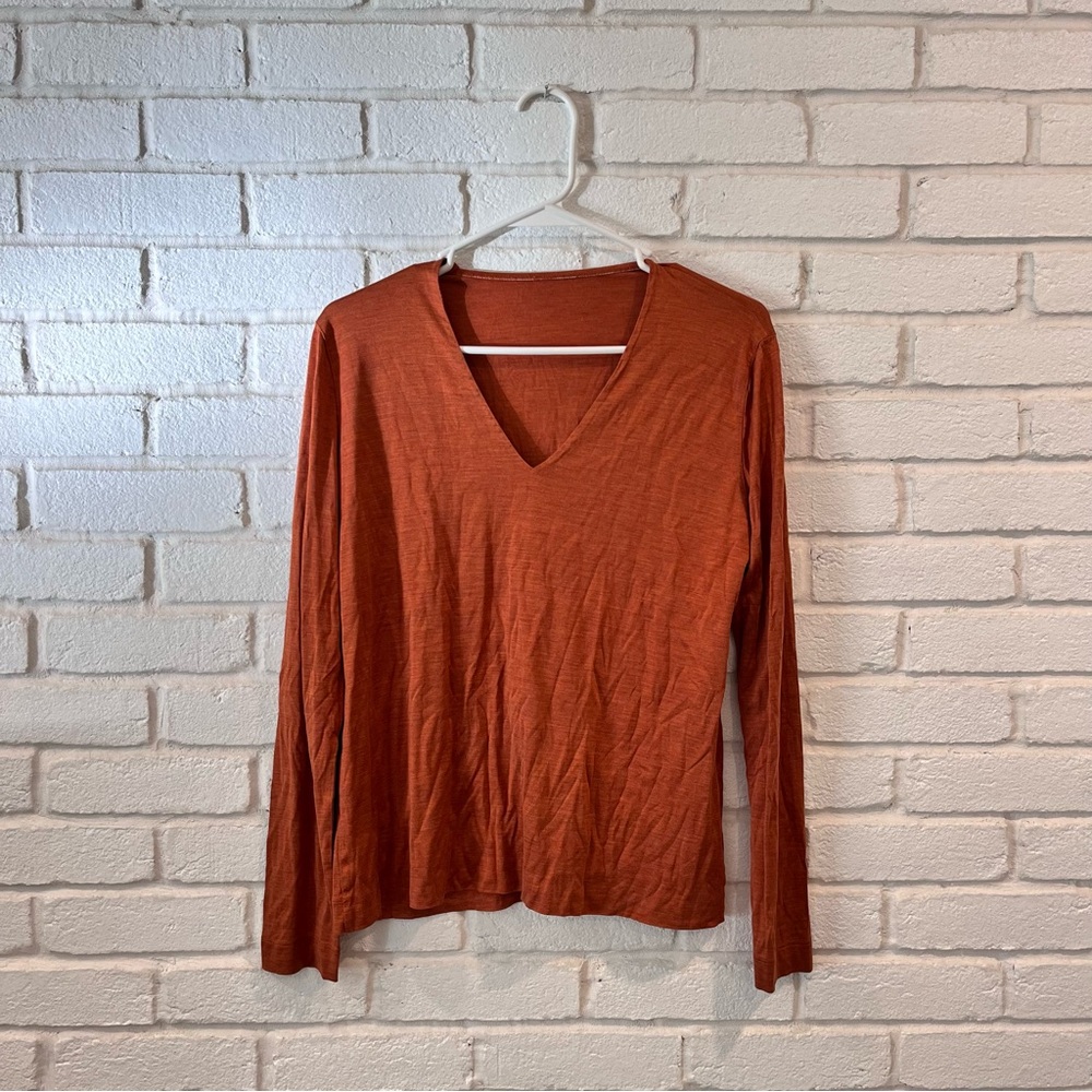 AKRIS Switzerland Burnt Orange 100% Seide Silk Long Sleeve V Neck Shirt medium